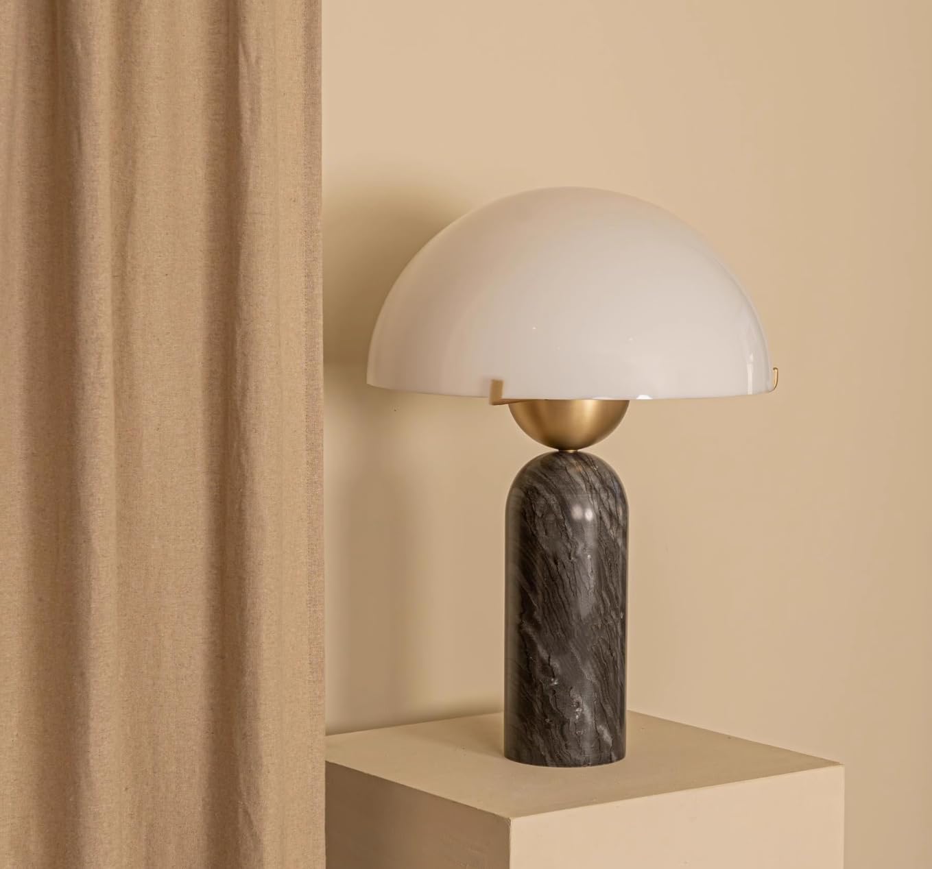 Black Marble Dome Table Lamp